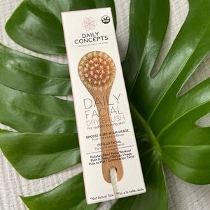 Daily Facial Dry Brush